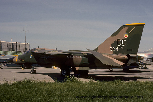 USAF 27th Tactical Fighter Wing 524th Tactical Fighter Squadron GD F-111D Aardvark 68-0124/CC (1988)