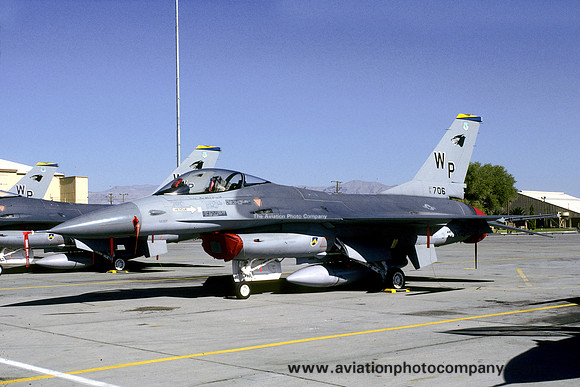 USAF 8th Tactical Fighter Wing GD F-16A Fighting Falcon 81-0706/WP (1987)