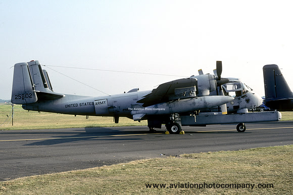 US Army 2nd Military Intelligence Battalion Grumman OV-1D Mohawk 62-5902 (1988)