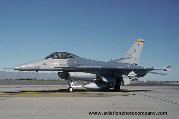 USAF AFRes 302nd Tactical Fighter Squadron GD F-16C Fighting Falcon 86-0280/LR (1988)