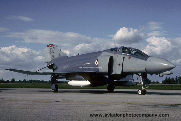 USAF District of Colombia Air National Guard 121st Tactical Fighter Squadron McDonnell F-4D Phantom 66-7661/DC (1988)