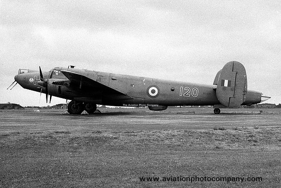 RAF 120 Squadron Avro Shackleton MR.2 WG530/H