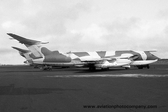 RAF 57 Squadron Handley Page Victor K.2 XH669 (1982)