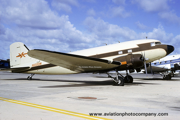 Douglas C-47A Skytrain N100DW (1986)
