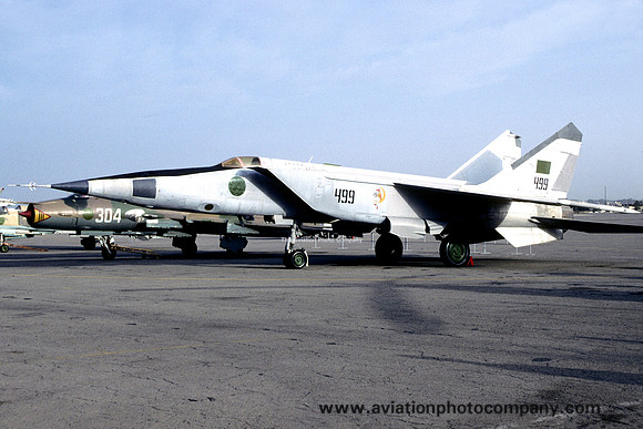 Libyan Air Force Mikoyan MiG-25RBK 499 at LAVEX Mitiga (2007)