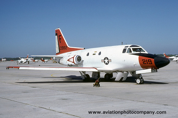 US Navy VT-86 North American T-39D Sabreliner 150982/F-219 (1985)