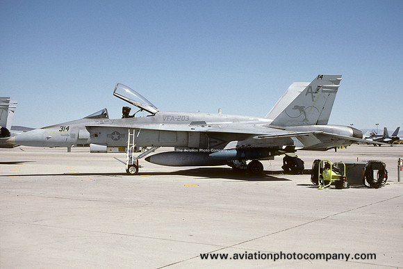 US Navy VFA-203 McDonnell Douglas F/A-18C Hornet 161940/AF-314 (1991)
