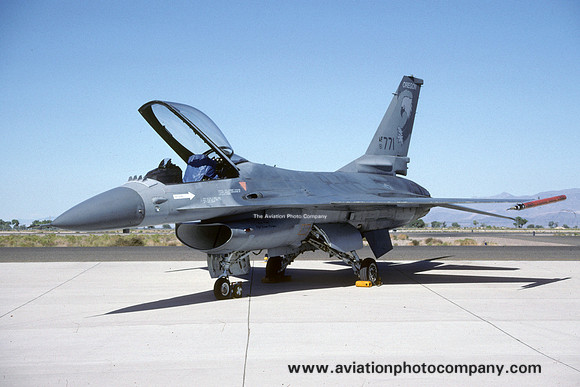 USAF Oregon Air National Guard 114th Tactical Fighter Training Squadron GD F-16A Fighting Falcon 81-0771 (1991)