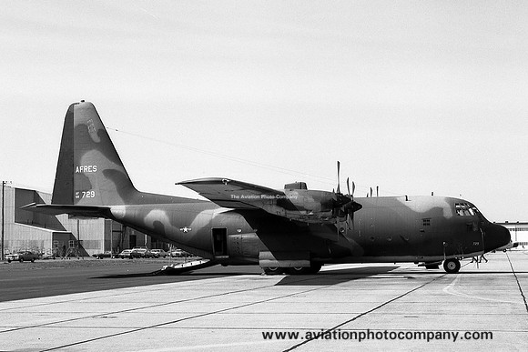USAF AFRes 337th Tactical Airlift Squadron Lockheed C-130B Herculess 58-0729 (1975)