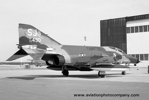 USAF 4th Tactical Fighter Wing McDonnell F-4E Phantom 72-1490/SJ (1975)