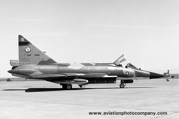 USAF Idaho Air National Guard 190th Fighter Interceptor Squadron Convair F-102A Delta Dagger 56-1426 (1975)