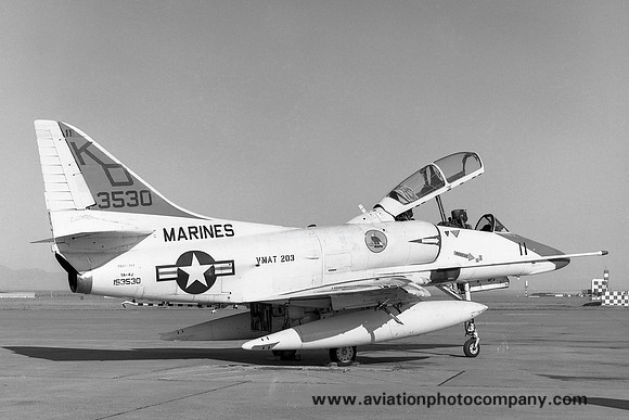 US Marines VMAT-203 Douglas TA-4J Skyhawk 153530/KD-11 (1975)