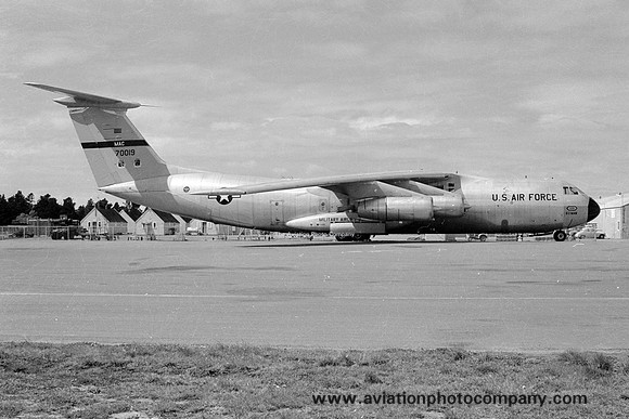 USAF 63rd Military Airlift Wing Lockheed C-141A Starlifter 67-0019