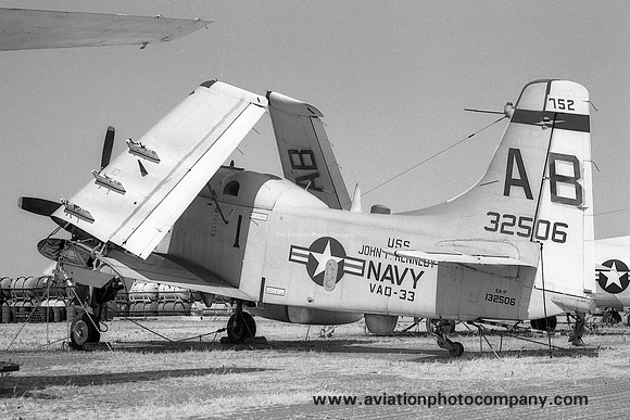 US Navy VAQ-33 Douglas EA-1F Skyraider 132506/AB-752