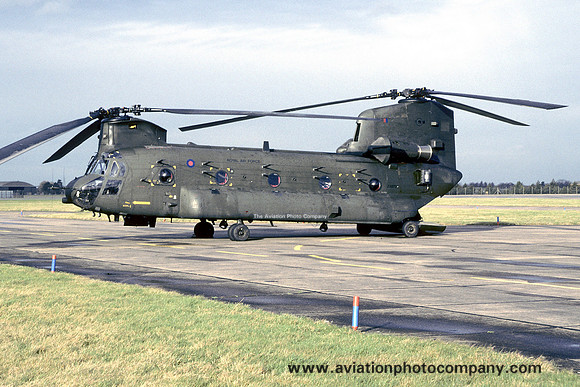 RAF 27 Squadron Vertol Chinook HC.2 ZA673 (1998)