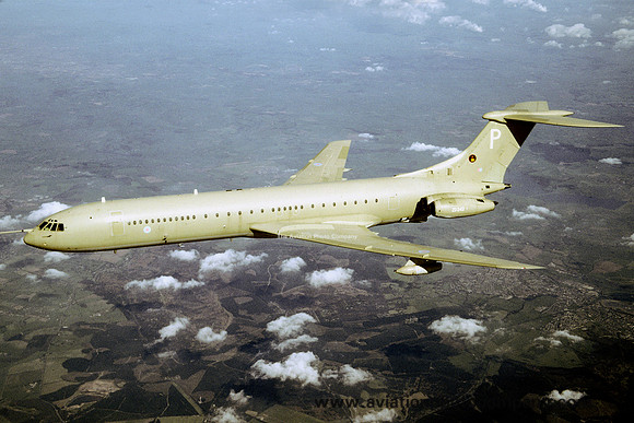 RAF 101 Squadron Vickers VC-10 K.4 ZD242/P (1998)