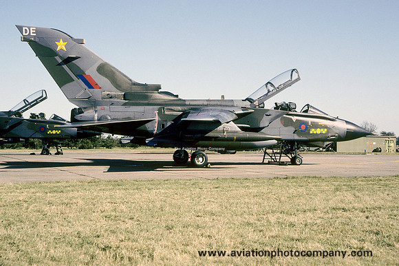 RAF 31 Squadron Panavia Tornado GR.1 ZD719/DE (1998)
