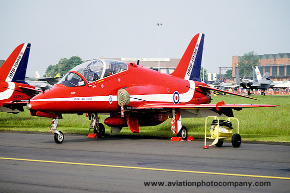 RAF Red Arrows Hawker Siddeley Hawk T.1 XX237 (1998)