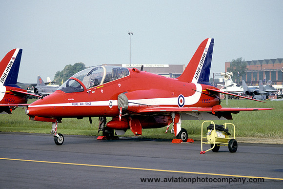 RAF Red Arrows Hawker Siddeley Hawk T.1 XX253 (1998)