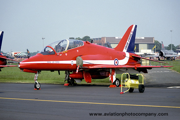 RAF Red Arrows Hawker Siddeley Hawk T.1 XX260 (1998)