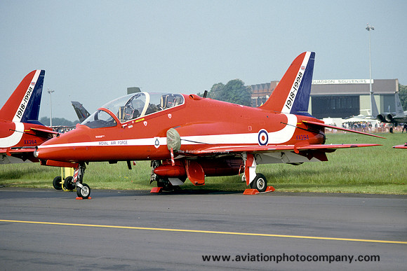 RAF Red Arrows Hawker Siddeley Hawk T.1 XX294 (1998)
