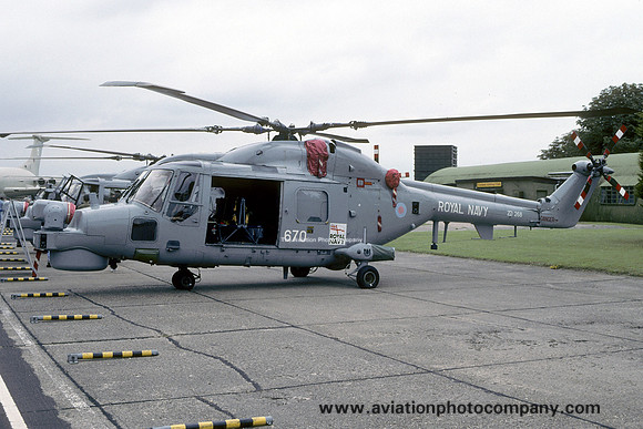 Royal Navy 815 Squadron Westland Lynx HMA.8 ZD268/670 (1998)