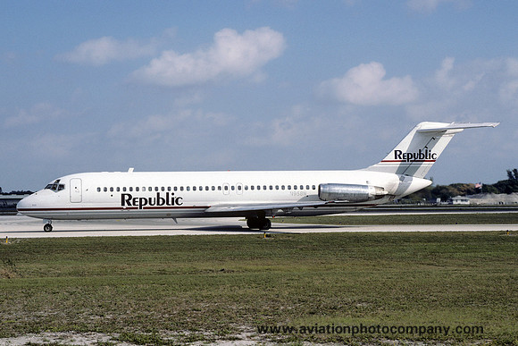 Republic Airlines Douglas DC-9-31 N958N (1986)