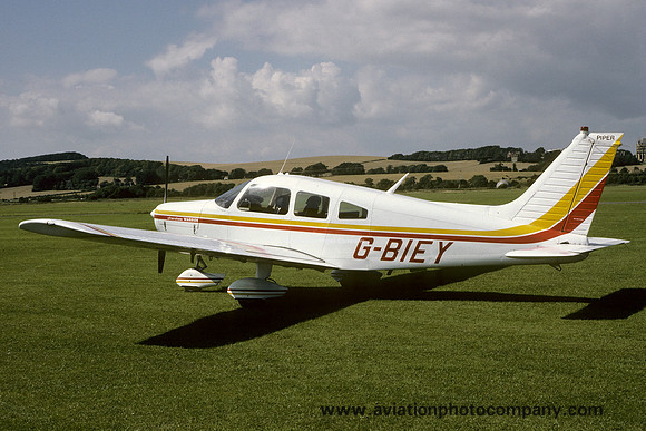 Piper PA-28-151 Cherokee Warrior G-BIEY at Shoreham (1985)