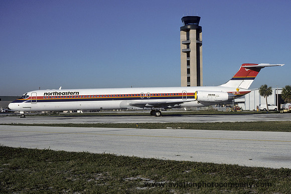 Northeastern/Alisarda McDonnell Douglas MD-82 HB-IKL (1985)