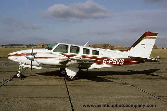 Beech 58 Baron G-PSVS (1985)