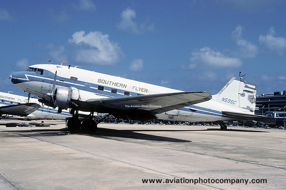 Southern Flyer Douglas C-47A N59SC (1986)