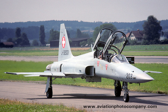 Swiss Air Force Northrop F-5F J-3203 (1990)