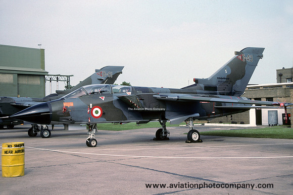 Italian Air Force TTTE Panavia Tornado MM55003/I-43 at RAF Cottesmore (1991)