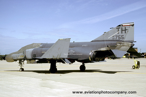 USAF AFRes 457 TFS McDonnell F-4D Phantom 66-6755/TH (1988)