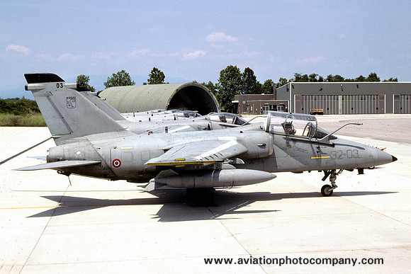 Italian Air Force 32 Stormo Aeritalia AMX MM7183/32-03 (2007)
