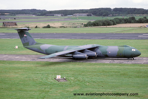 USAF 63 MAW Lockheed C-141B Starlifter 65-0275 at Prestwick (1988)