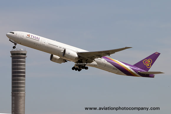 Thai Airways International Boeing 777-3D7ER HS-TKZ (2017)