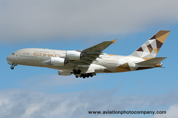 Etihad Airways Airbus A380-861 A6-APE (2016)