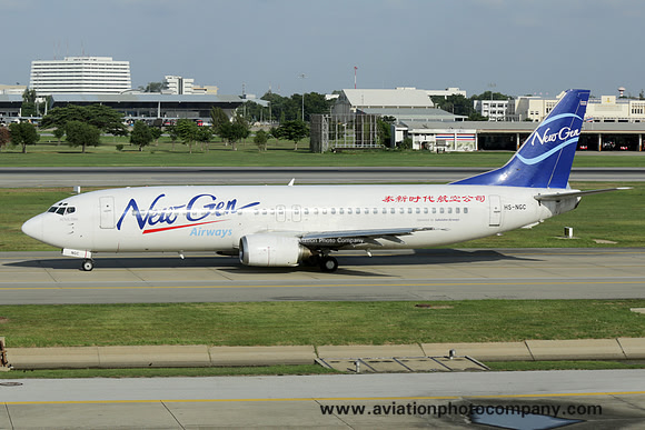NewGen Airways Boeing 737-400 HS-NGC (2015)
