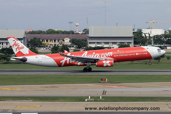 Thai Air Asia X Airbus A330-300 HS-XTB (2015)