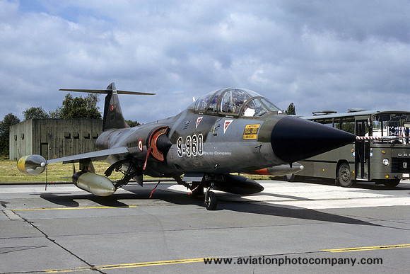 Turkish Air Force 191 Filo Lockheed TF-104G Starfighter 9-960 (1991)