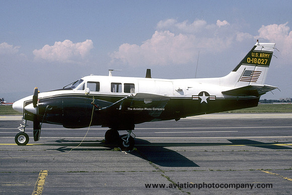 US Army 56th Aviation Company Beech EU-21A Ute 66-18027 (1987)