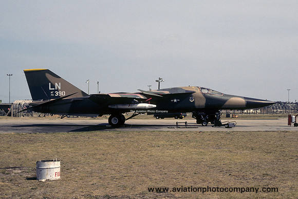 USAF 48 TFW 493 TFS General Dynamics F-111F Aardvark 70-2390/LN at RAF Lakenheath (1980)
