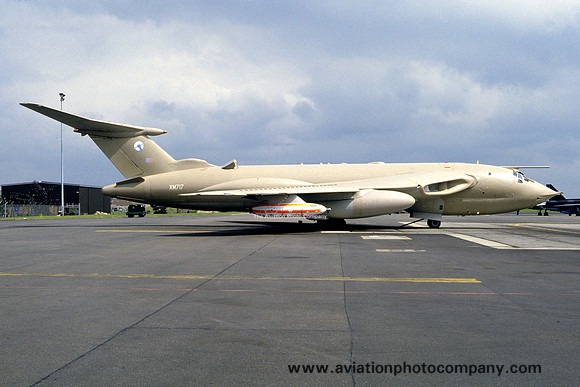 RAF 55 Squadron Handley Page Victor K.2 XM717 (1986)
