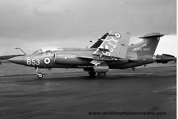 Royal Navy 736 Squadron Blackburn Buccaneer S.2 XT285/LM653 (1966)