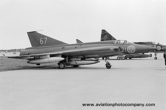 Swedish Air Force F21 SAAB Draken S-35E 35952/67 (1976)