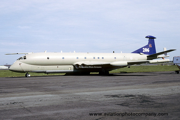 RAF 206 Squadron Hawker Siddeley Nimrod MR.2 XV241 (1998)