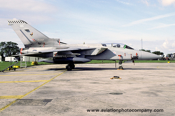 RAF 43 Squadron Panavia Tornado F.3 ZE207/GC (1998)