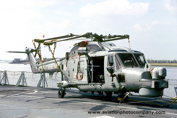 Royal Navy 815 Squadron Westland Lynx HMA.8 XZ722/AY365 (1998)