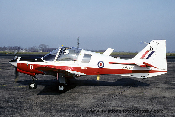RAF Central Flying School SAL Bulldog T.1 XX688/8 (1998)